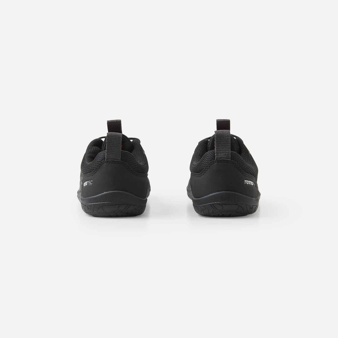 Reima Tallustelu Black – wetterfester Barfuß-Sneaker