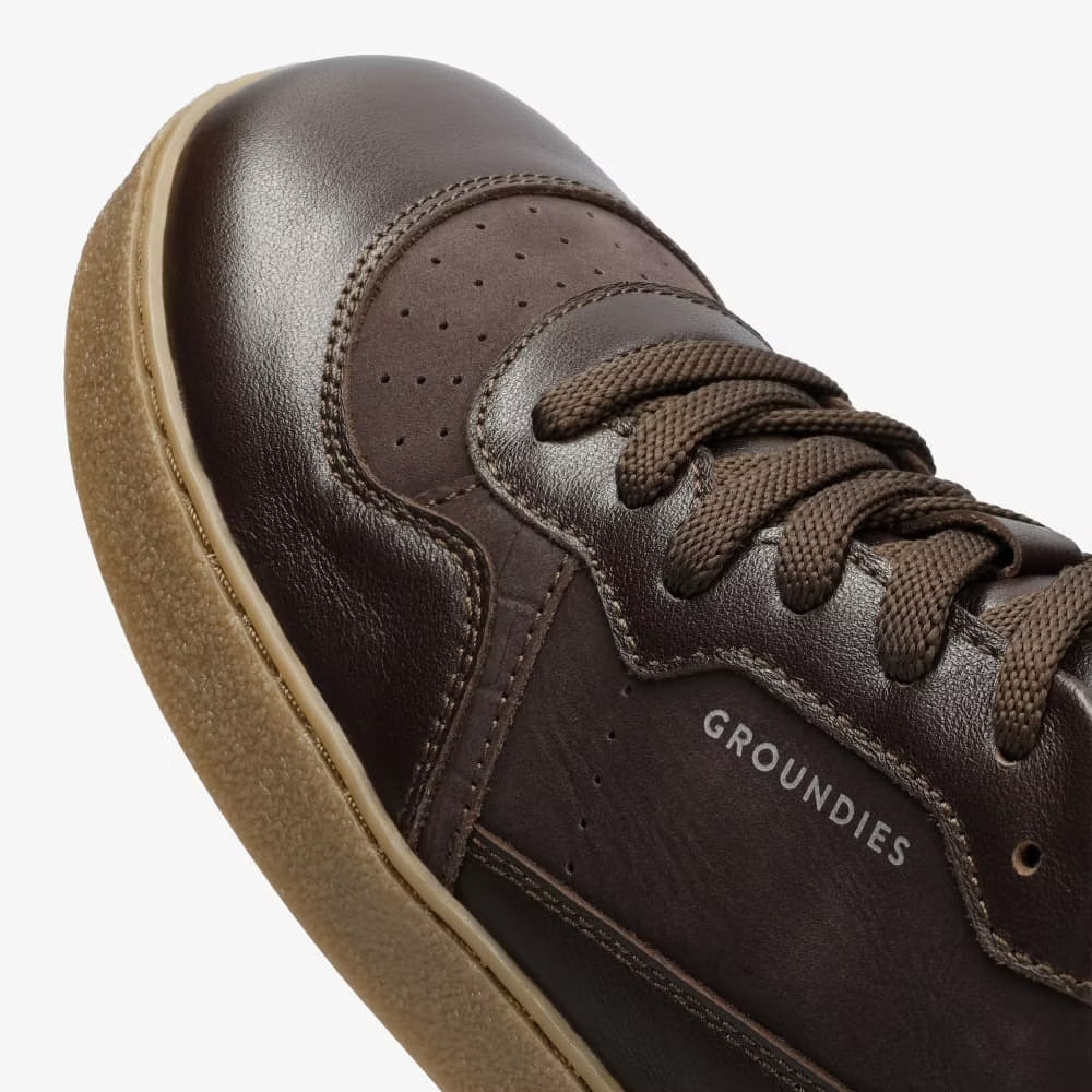 Perforiertes Veloursleder-Detail beim Groundies Nova Special